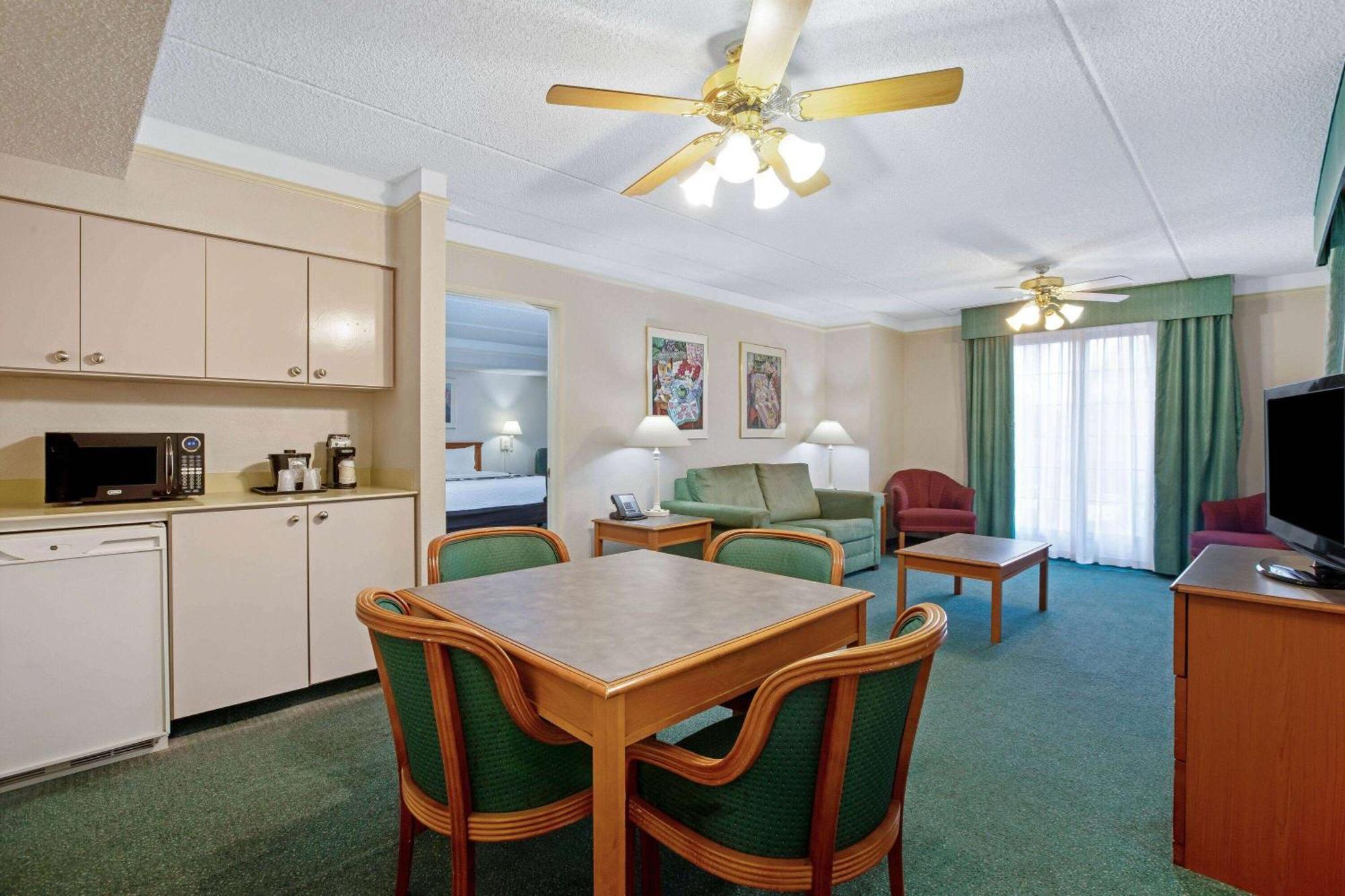 La Quinta Inn By Wyndham Stockton Εξωτερικό φωτογραφία