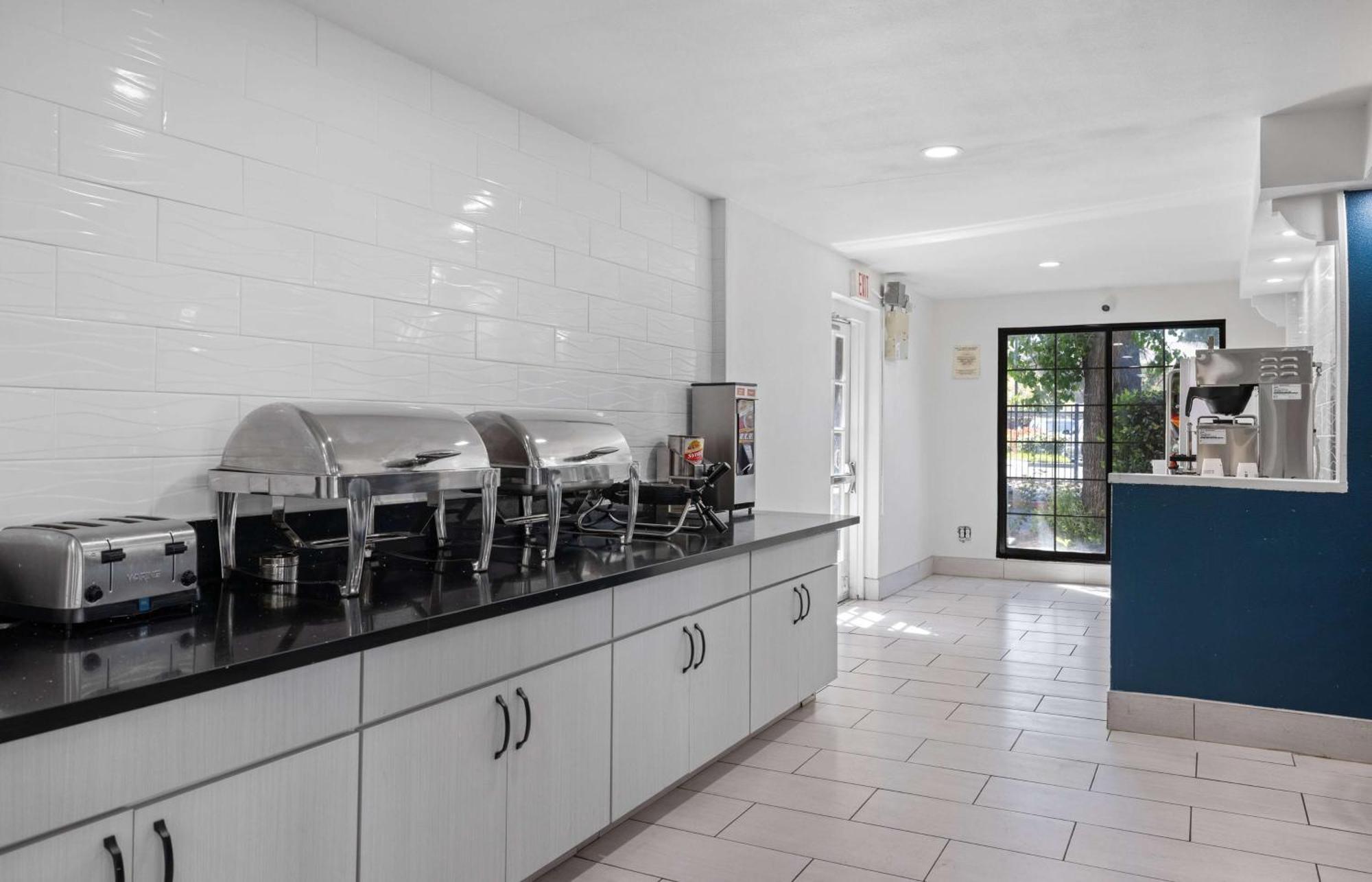La Quinta Inn By Wyndham Stockton Εξωτερικό φωτογραφία