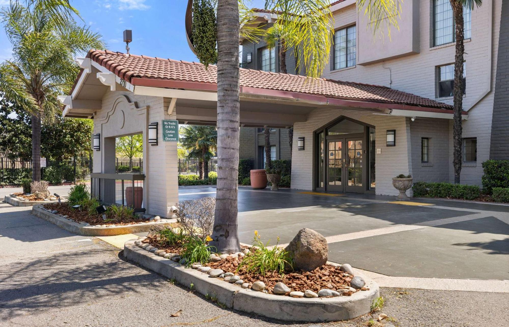 La Quinta Inn By Wyndham Stockton Εξωτερικό φωτογραφία