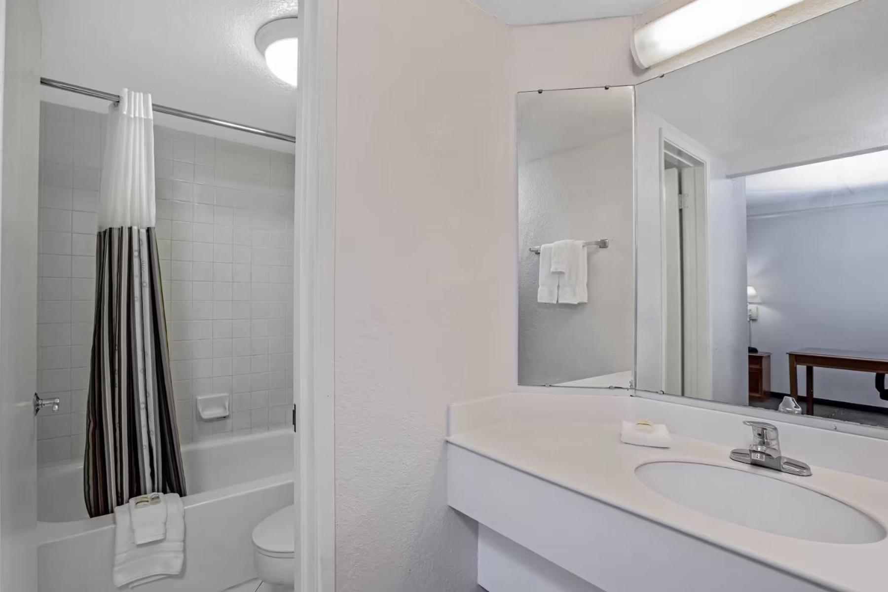 La Quinta Inn By Wyndham Stockton Εξωτερικό φωτογραφία